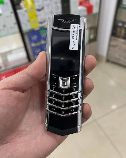 Vertu هاتف   الاصلي بتصميم فاخر - 1SATOR.SHOP